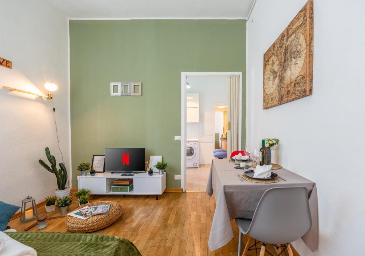 Milanese Elegance - 15 Minutes Duomo Apartment Exterior photo